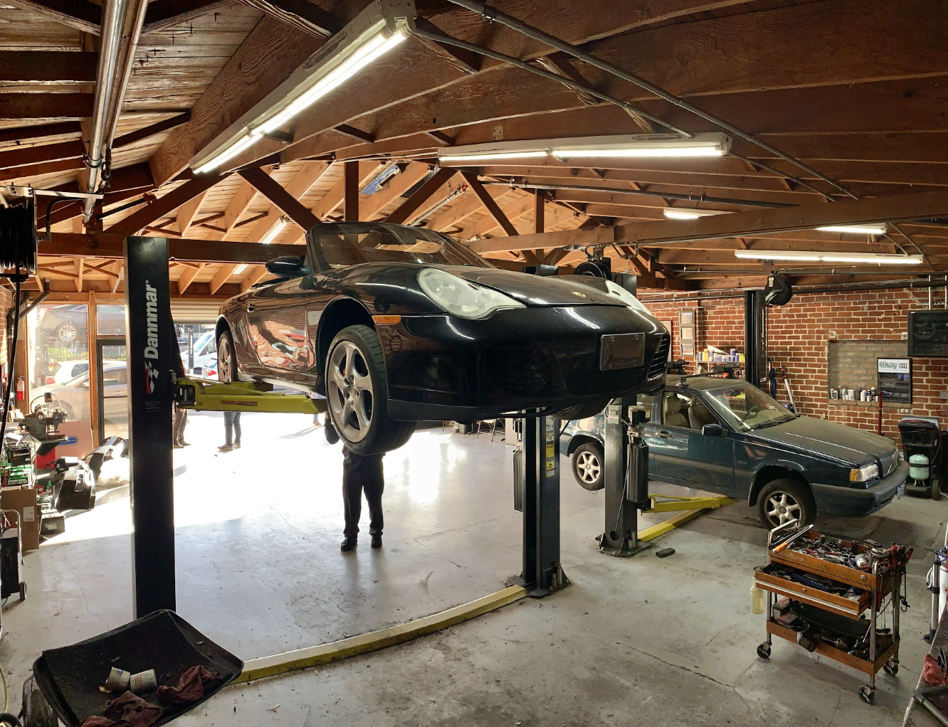Why Is My Car Overheating in Summer Traffic in Los Angeles?