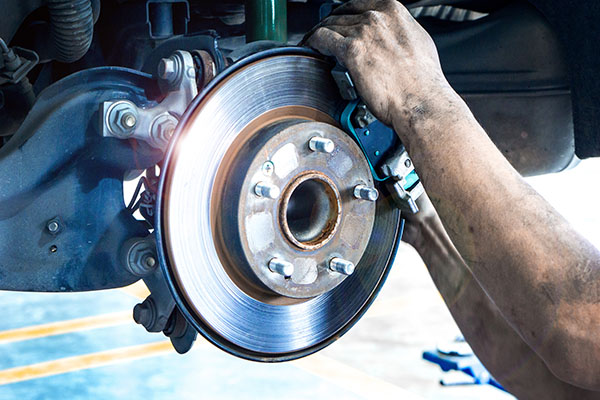 What Are Brake Pads Made Of? Are There Different Ones?